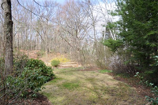 25 Jennie Dugan Road Concord, MA 01742 - Photo 11 of 12 Gallery Image 11