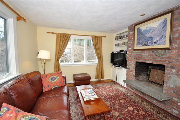 25 Jennie Dugan Road Concord, MA 01742 - Photo 7 of 12 Gallery Image 7