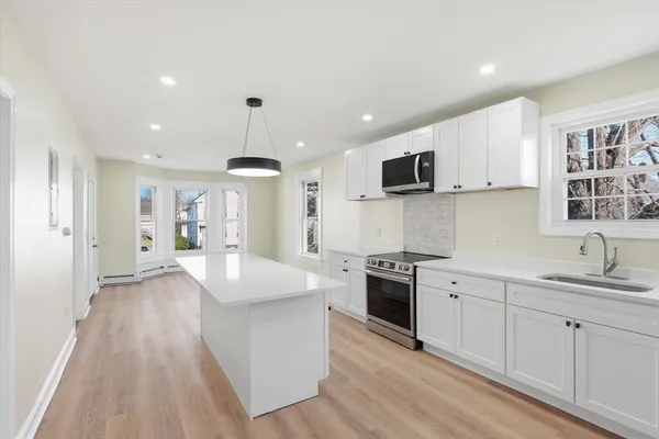 $799,900 | 6 Kimball Street, Haverhill, MA 01830