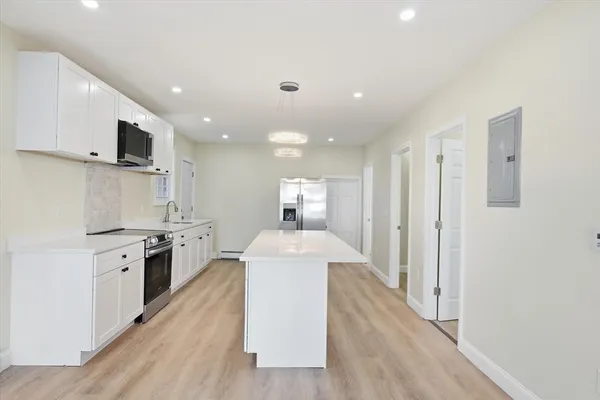 $799,900 | 6 Kimball Street, Haverhill, MA 01830