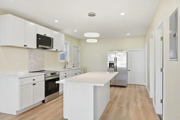 $799,900 | 6 Kimball Street, Haverhill, MA 01830