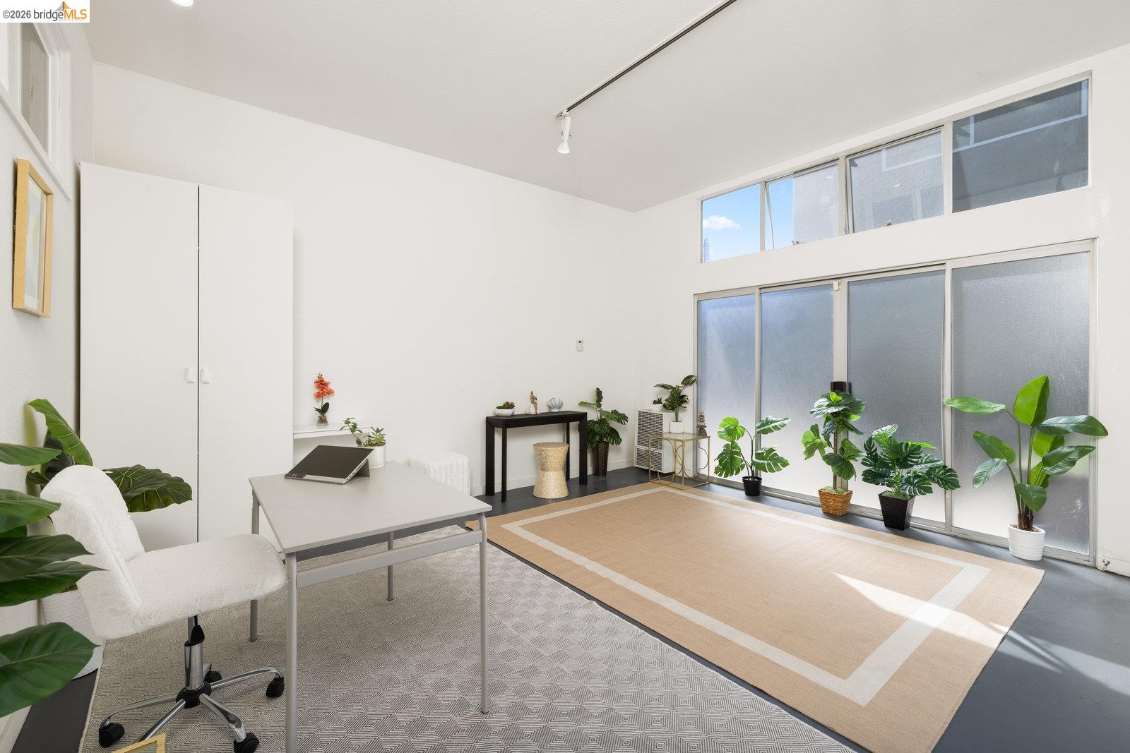 1450 Fourth Street, Unit 5 Berkeley, CA 94710 - Photo 13 of 26 a living room with furniture