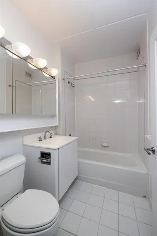$7,095 | 301 Elizabeth Street, Unit 220 | NoHo