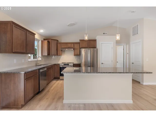 $529,000 | 11480 Fern Way, Nehalem, OR 97131