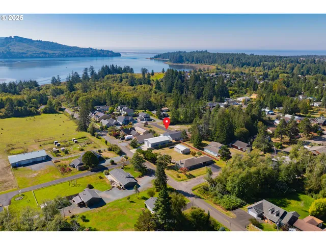 $529,000 | 11480 Fern Way, Nehalem, OR 97131