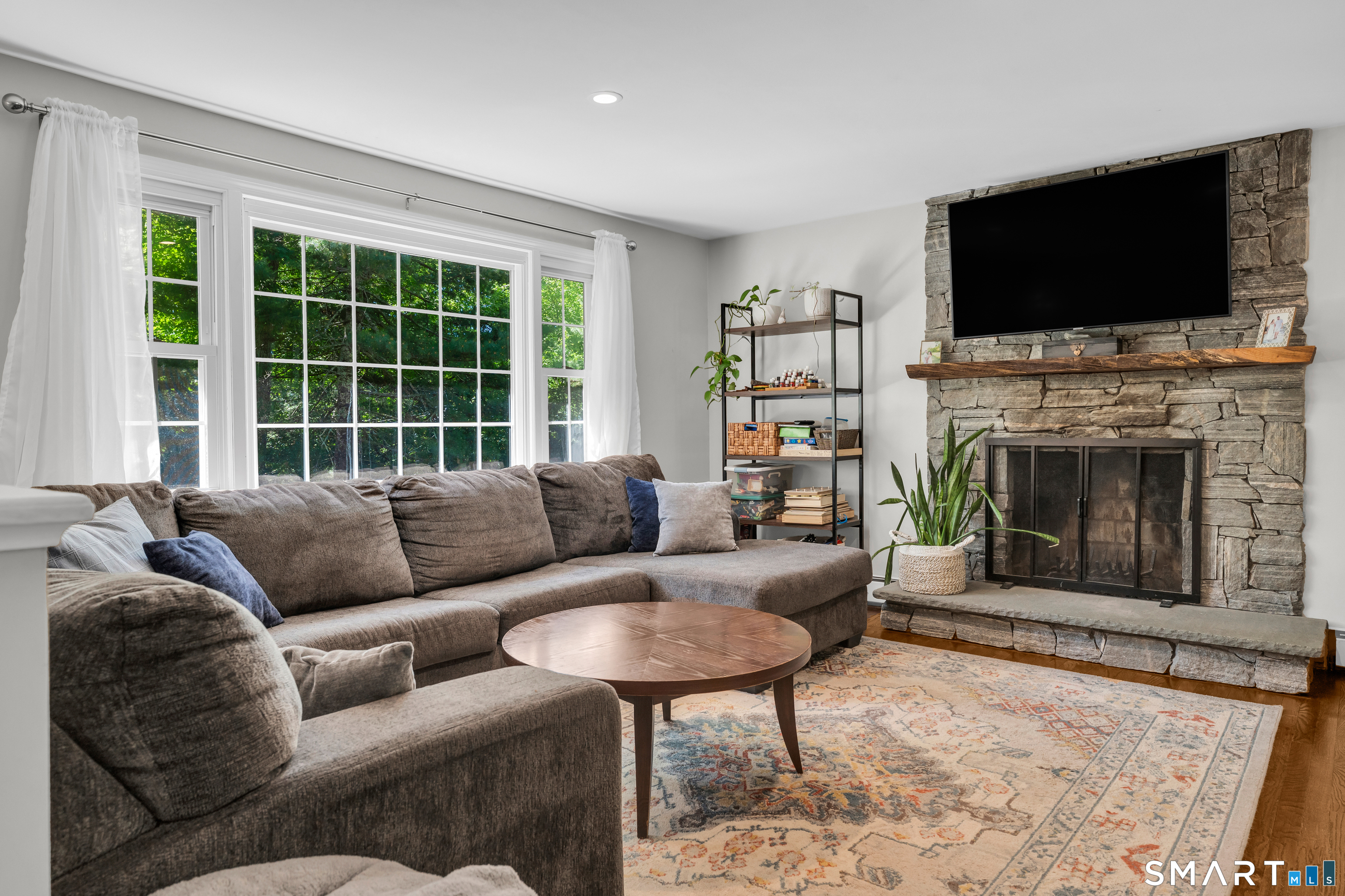 339 Boston Post Road East Lyme, CT 06333 - Photo 10 of 40