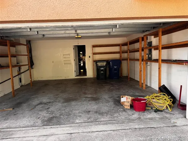 $2,800 | 14996 Hidden Oaks Circle, Clearwater, FL 33764