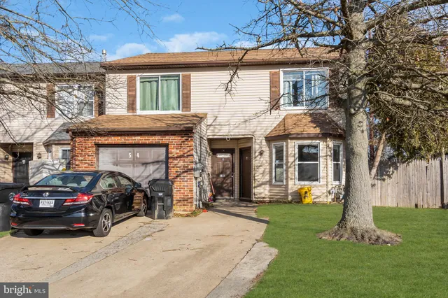 $2,200 | 54 Hopewell Lane, Unit A, Sicklerville, NJ 08081