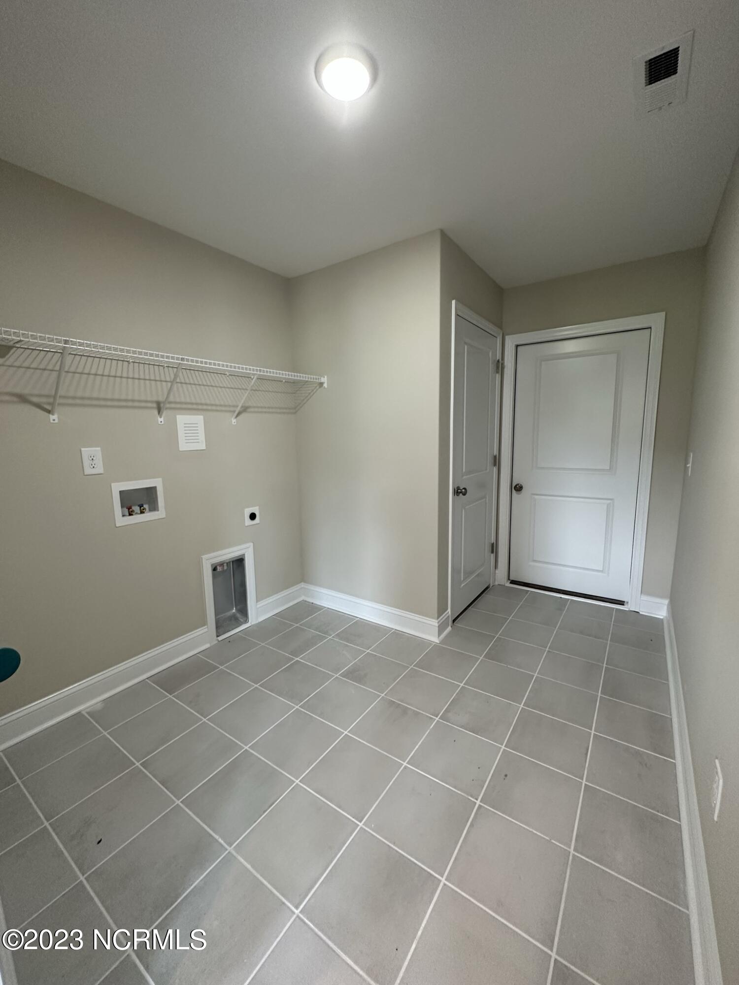 455 Stella Road Stella, NC 28582 - Photo 8 of 16 Laundry