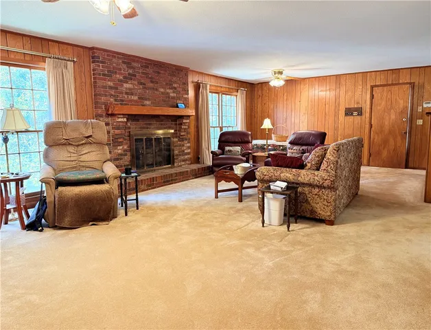 $298,000 | 100 Hillandale Road, Pendleton, SC 29670