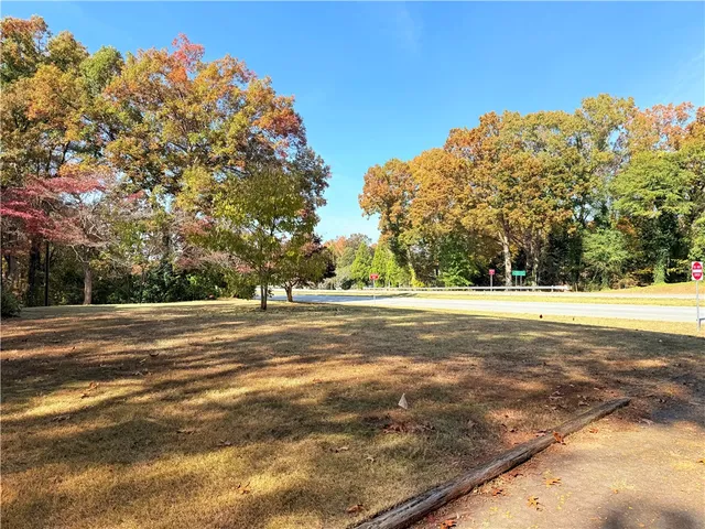 $352,000 | 100 Hillandale Road, Pendleton, SC 29670