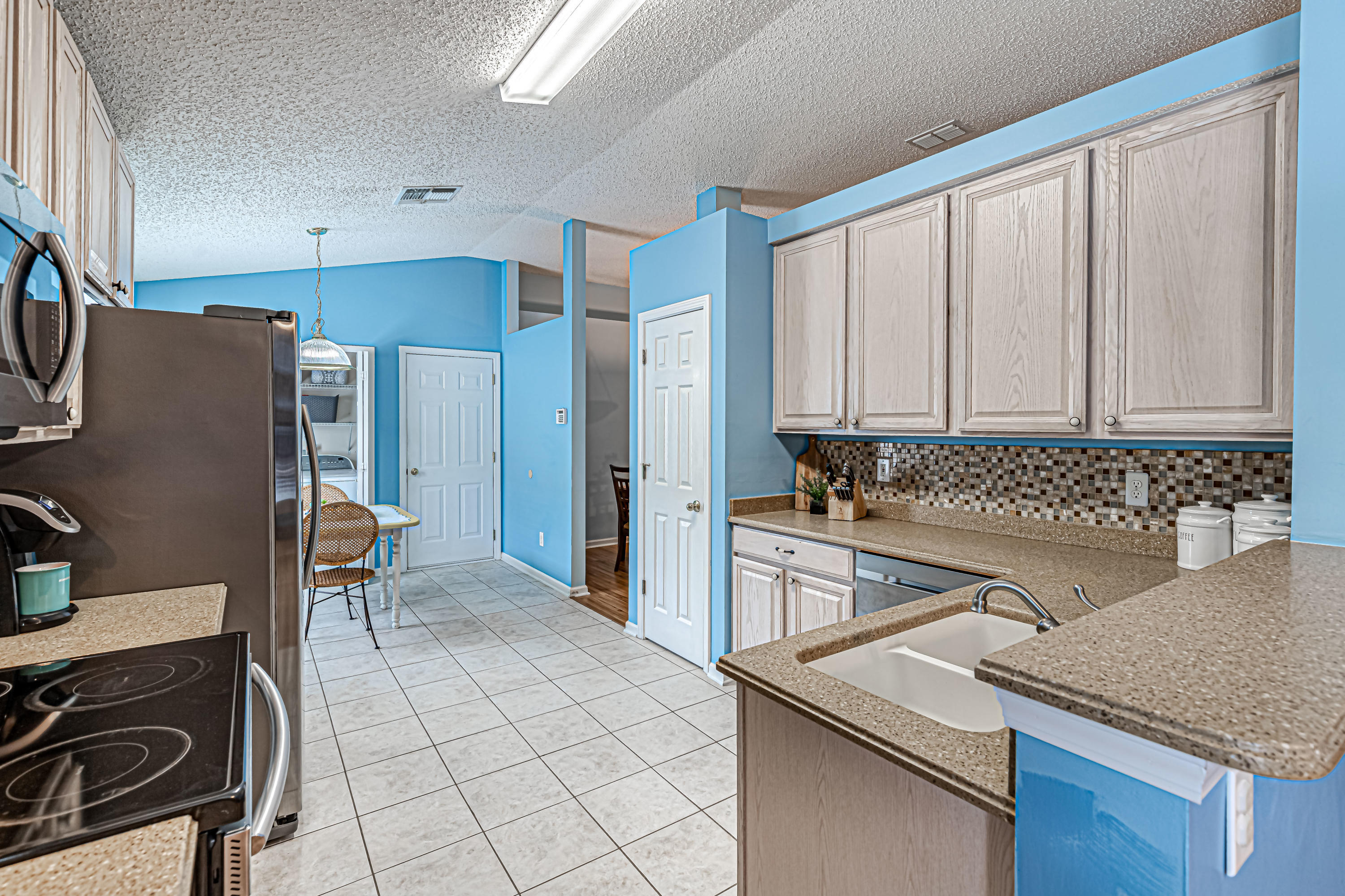1374 Brookgreen Way Fleming Island, FL 32003 - Photo 15 of 41 16-Kitchen