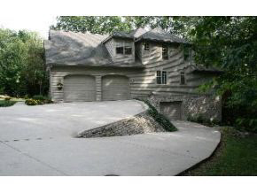 2766 Pointe Cove Road Bloomington, IN 47401 - Photo 14 of 16 Gallery Image 14