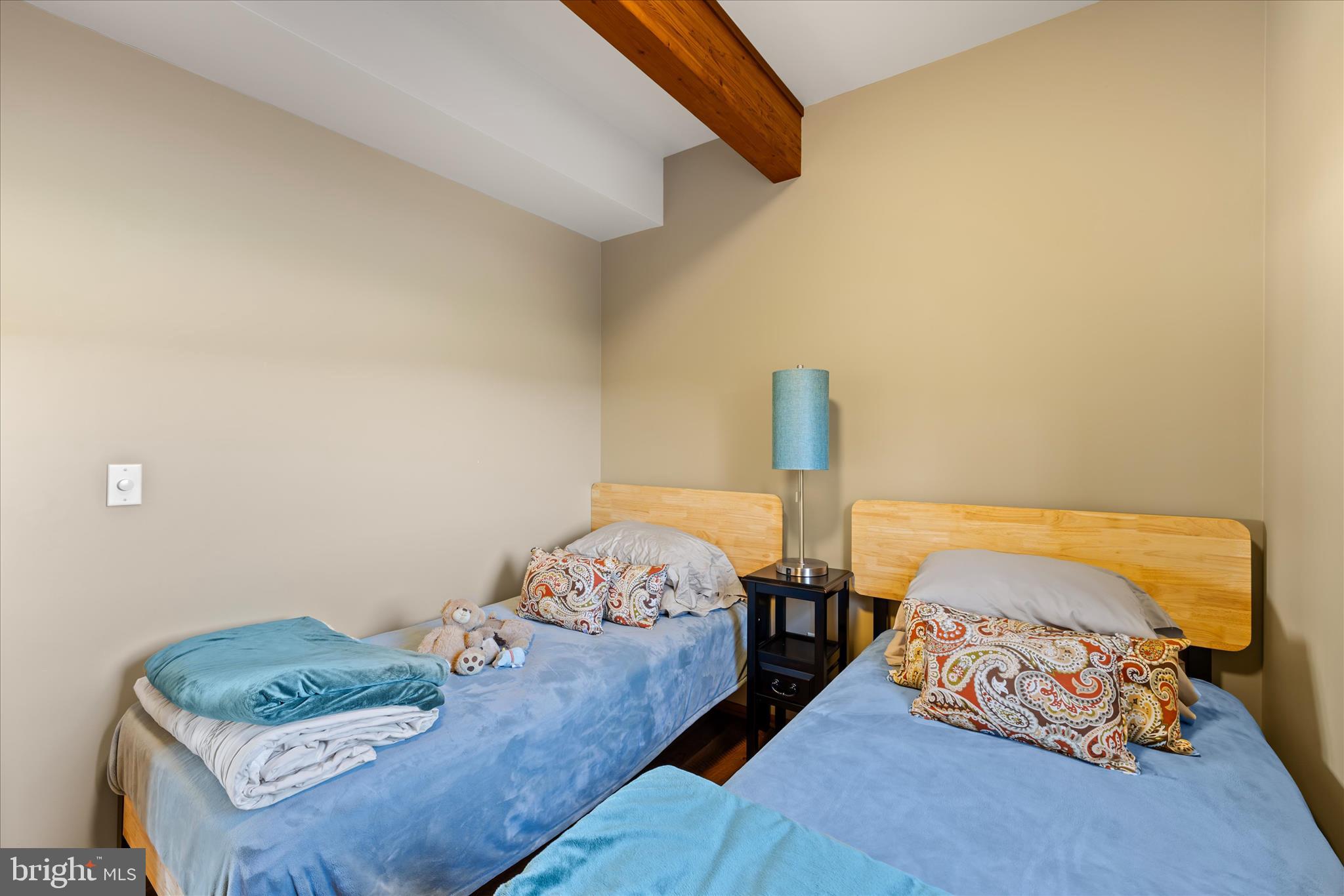 4808 Saltmarsh Lane Madison, MD 21648 - Photo 77 of 119 a bedroom with bed and window