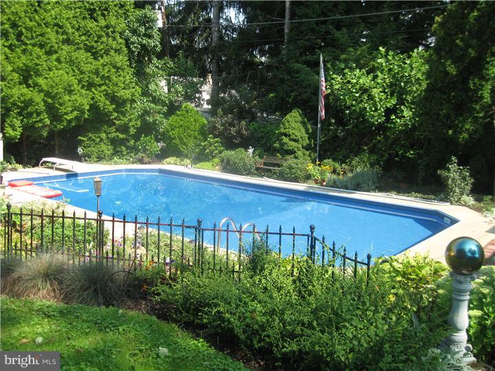 1105 Wedgewood Road Flourtown, PA 19031 - Photo 3 of 22 Gallery Image 3