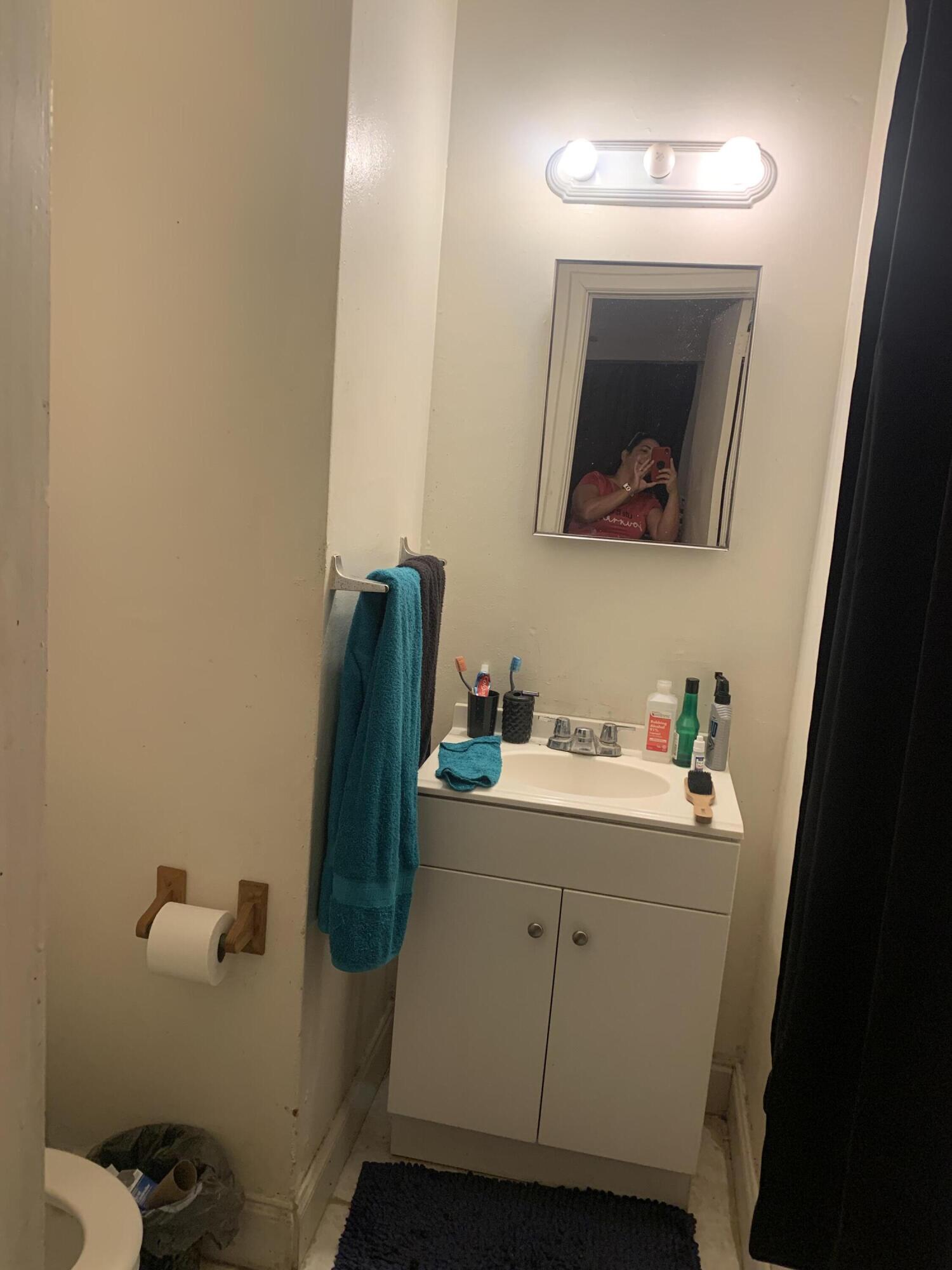 3404 Ave O Fort Pierce, FL 34947 - Photo 11 of 16 Bathroom #3