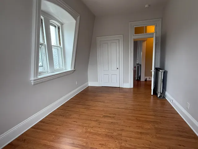 $2,300 | 241 Middle Street, Unit 8, Portsmouth, NH 03801