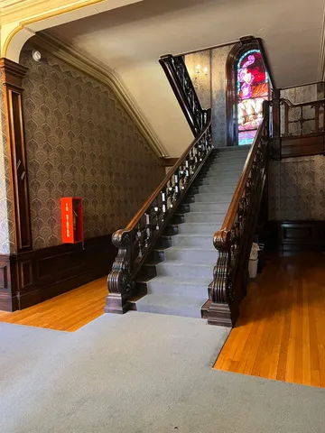 $2,300 | 241 Middle Street, Unit 8, Portsmouth, NH 03801