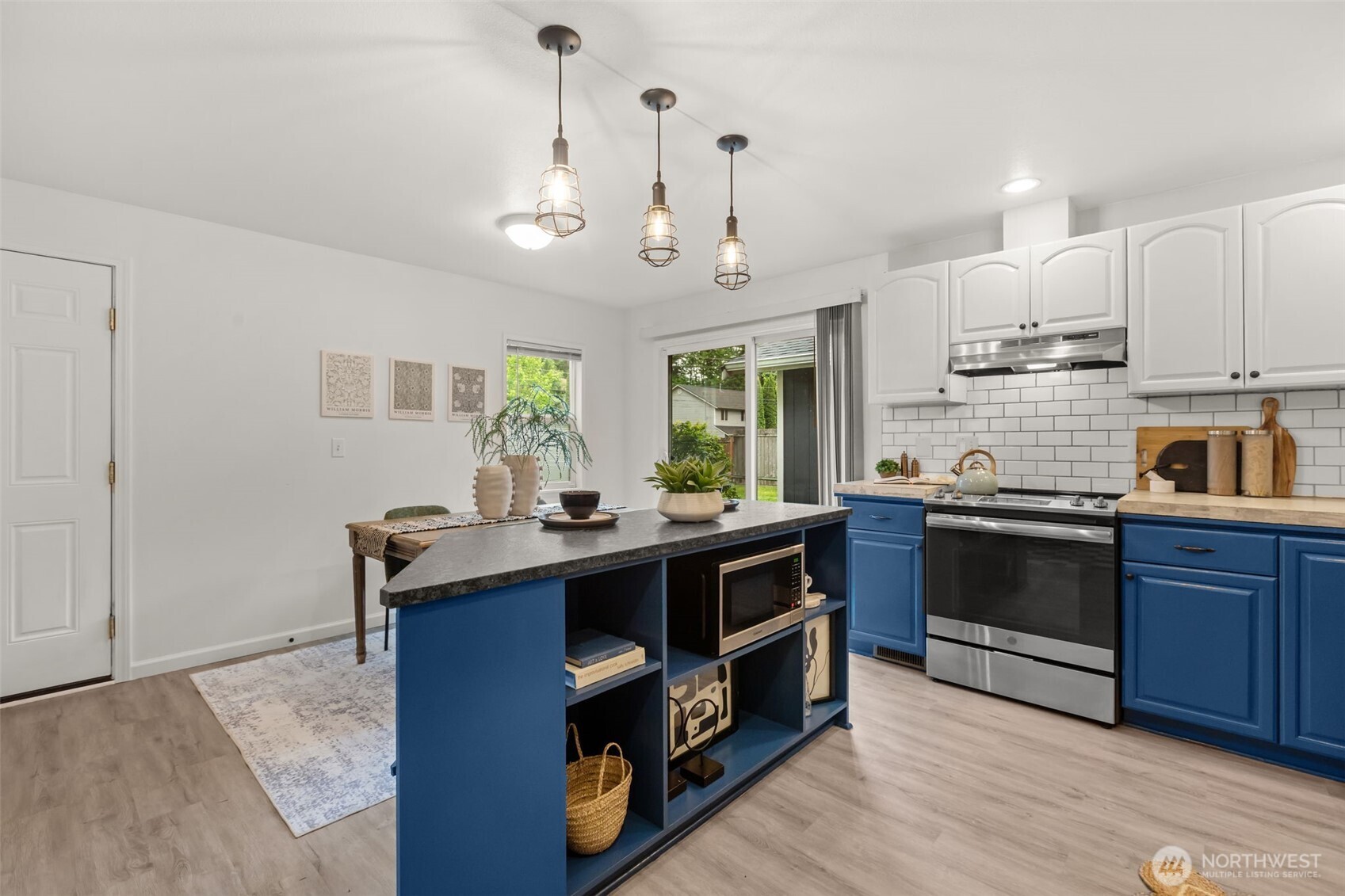 2015 104th Street Southwest Everett, WA 98204 - Photo 12 of 37