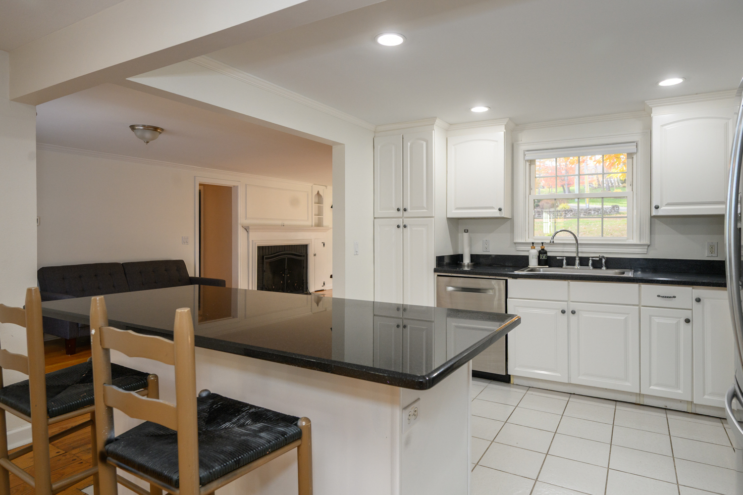 486 Deercliff Road Avon, CT 06001 - Photo 13 of 36