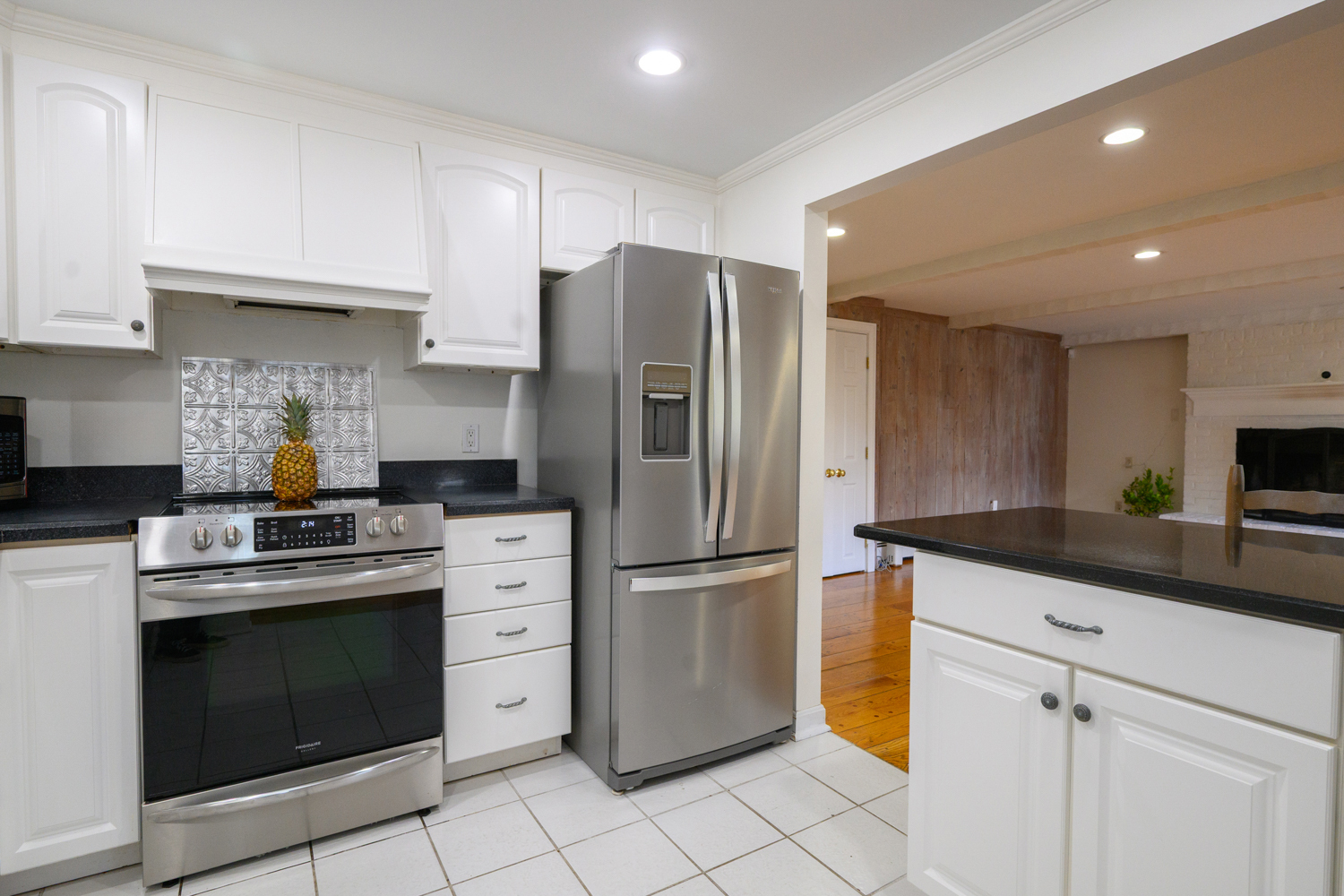 486 Deercliff Road Avon, CT 06001 - Photo 15 of 36