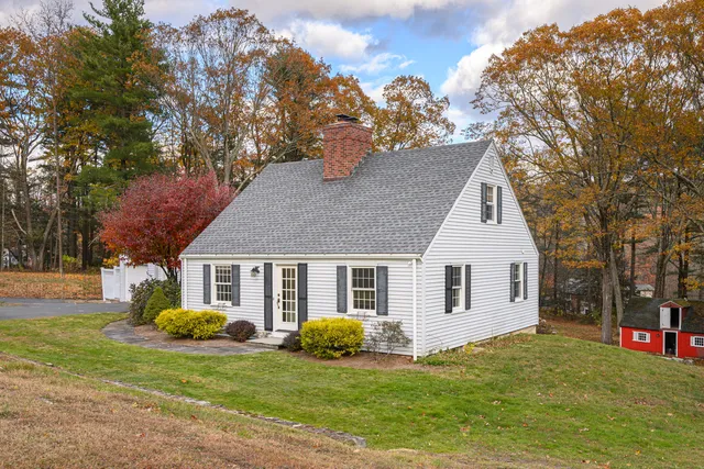 $649,900 | 486 Deercliff Road, Avon, CT 06001