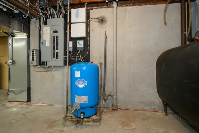 $649,900 | 486 Deercliff Road, Avon, CT 06001