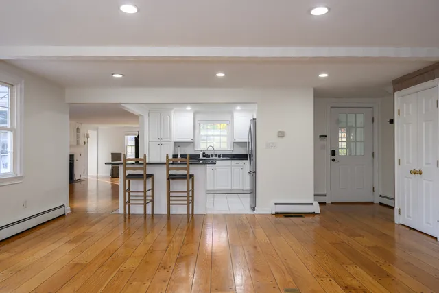 $649,900 | 486 Deercliff Road, Avon, CT 06001