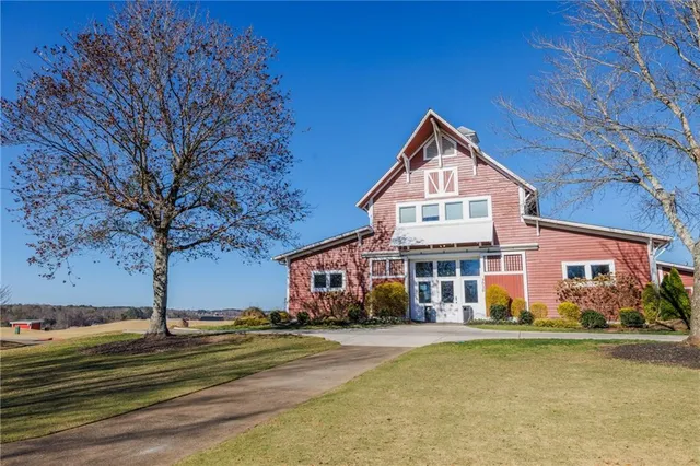 $725,000 | 5020 Hickory Hills Drive, Woodstock, GA 30188