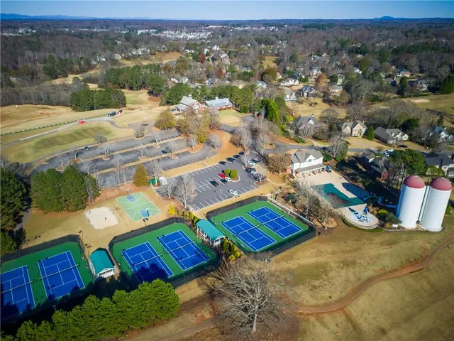 $725,000 | 5020 Hickory Hills Drive, Woodstock, GA 30188