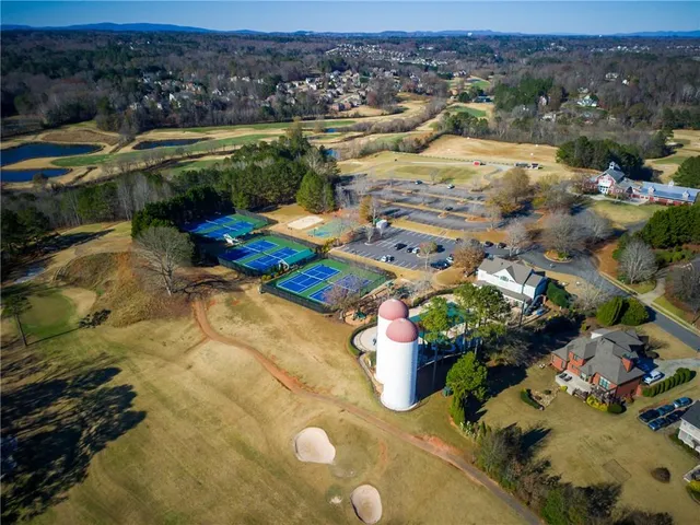 $725,000 | 5020 Hickory Hills Drive, Woodstock, GA 30188