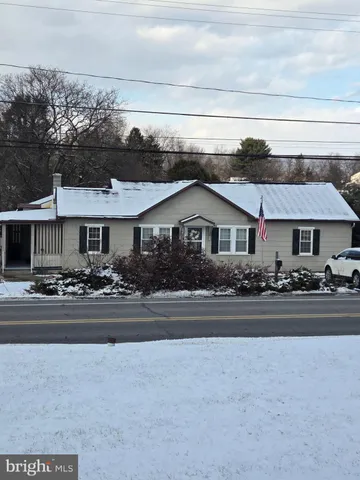 $230,000 | 1365 Highway 209, Millersburg, PA 17061