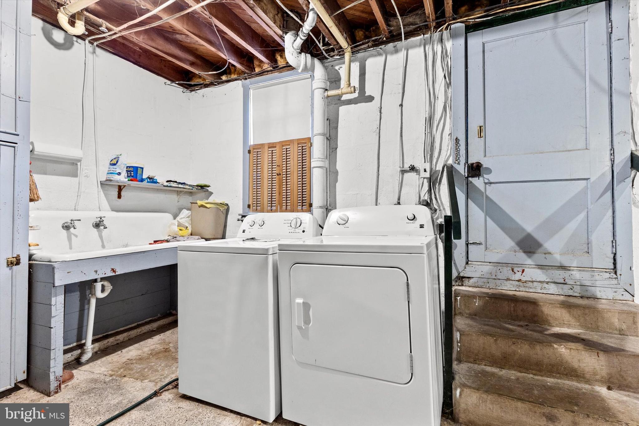 1365 Highway 209 Millersburg, PA 17061 - Photo 20 of 43 a utility room with dryer and washer