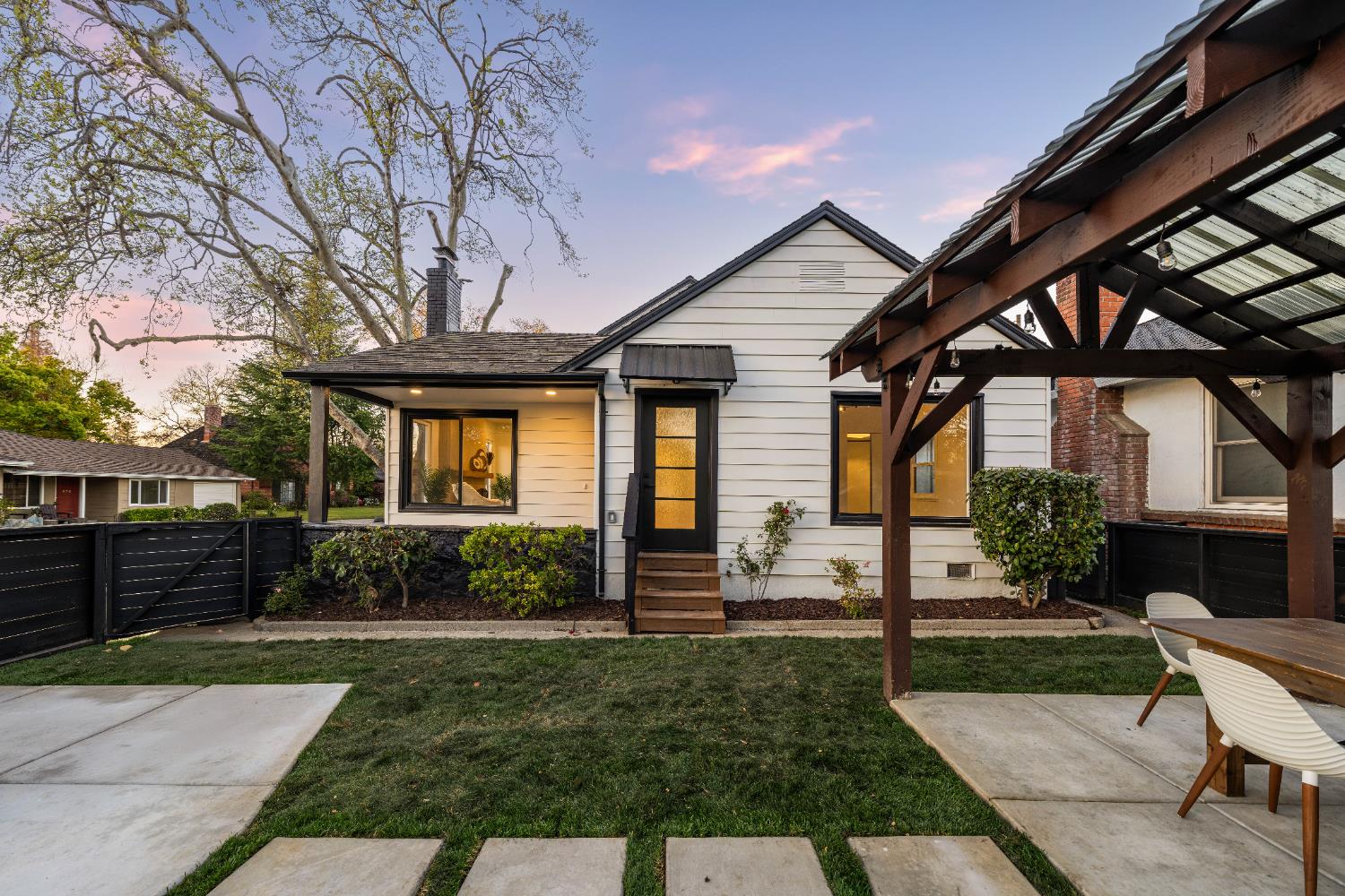 5401 J Street Sacramento, CA 95819 - Photo 5 of 71