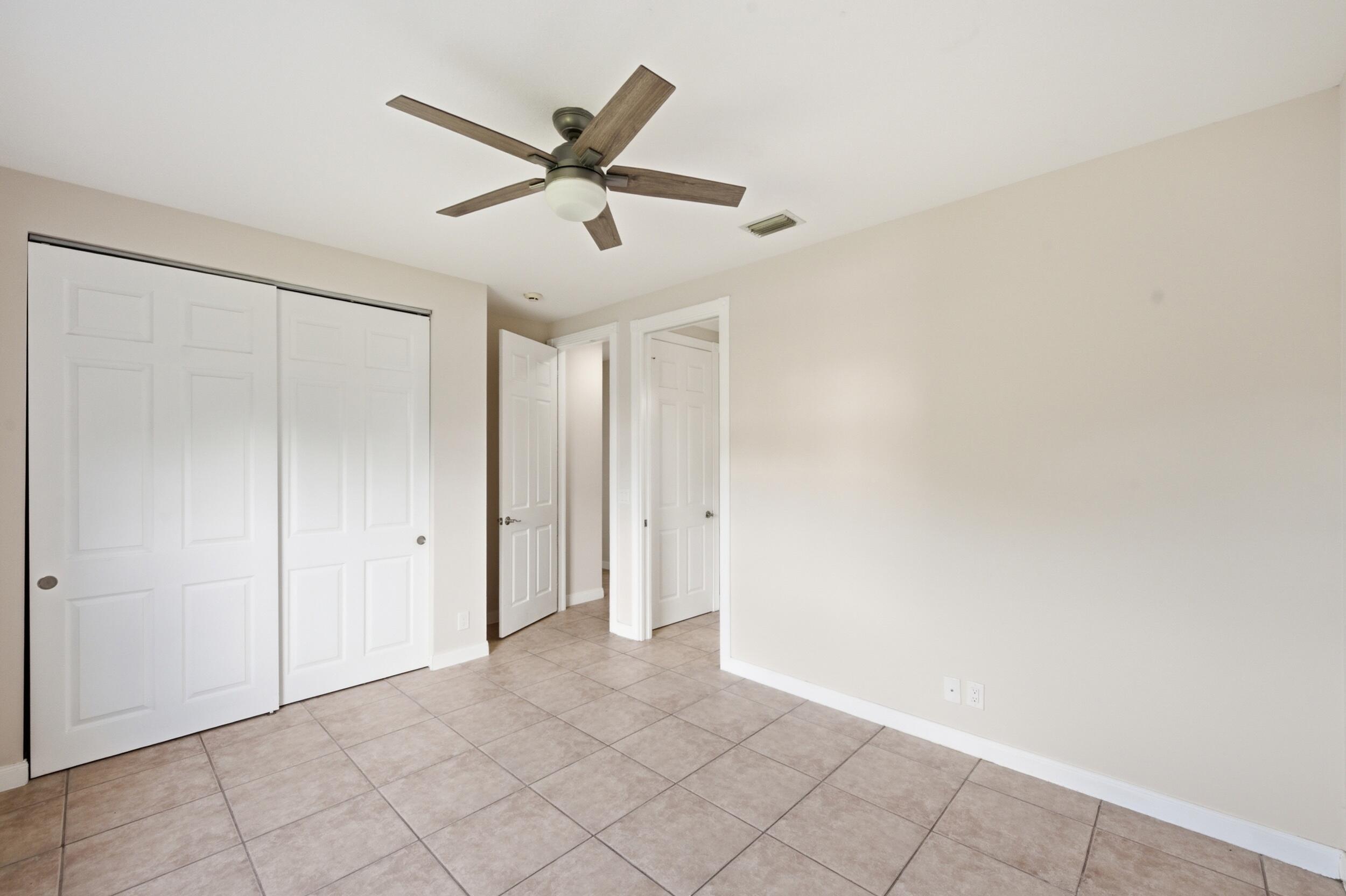 207 Banyanwood Point Jupiter, FL 33458 - Photo 11 of 47 Guest Room