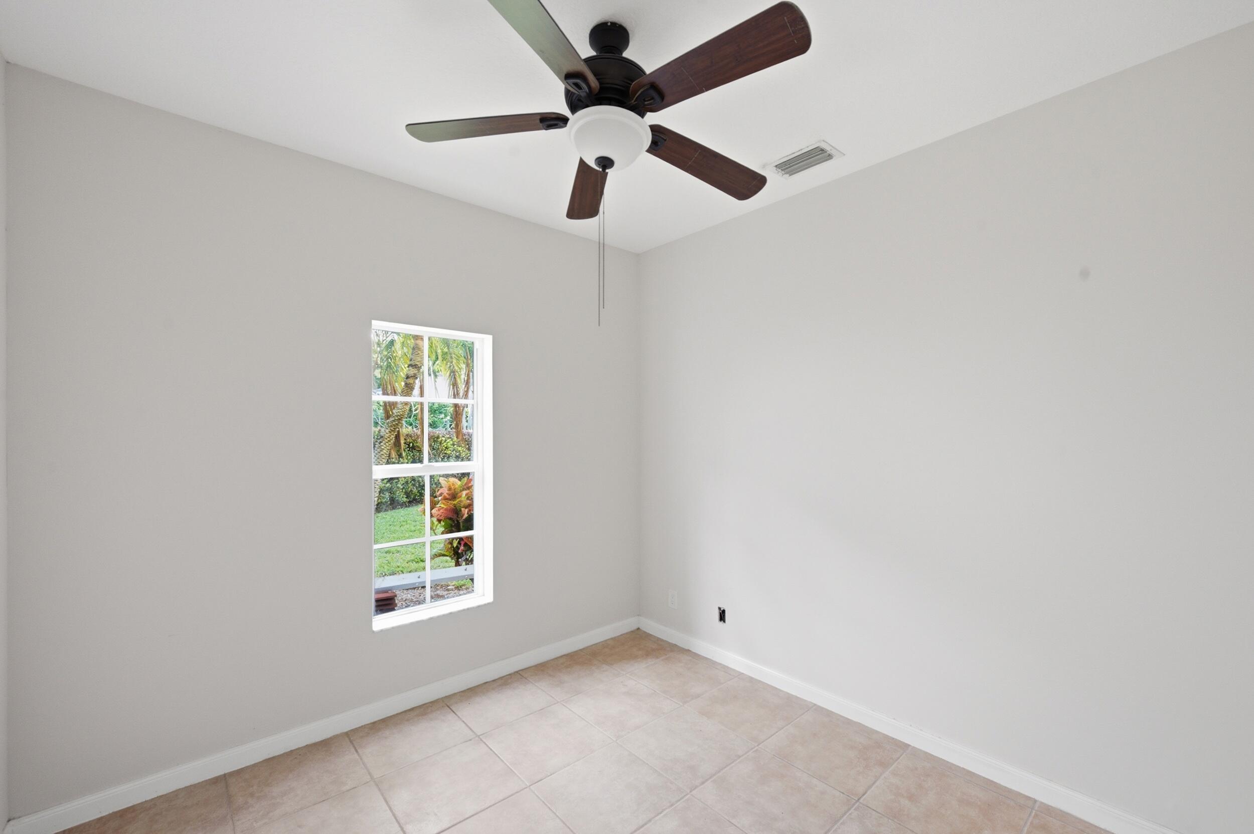 207 Banyanwood Point Jupiter, FL 33458 - Photo 13 of 47 Guest Room