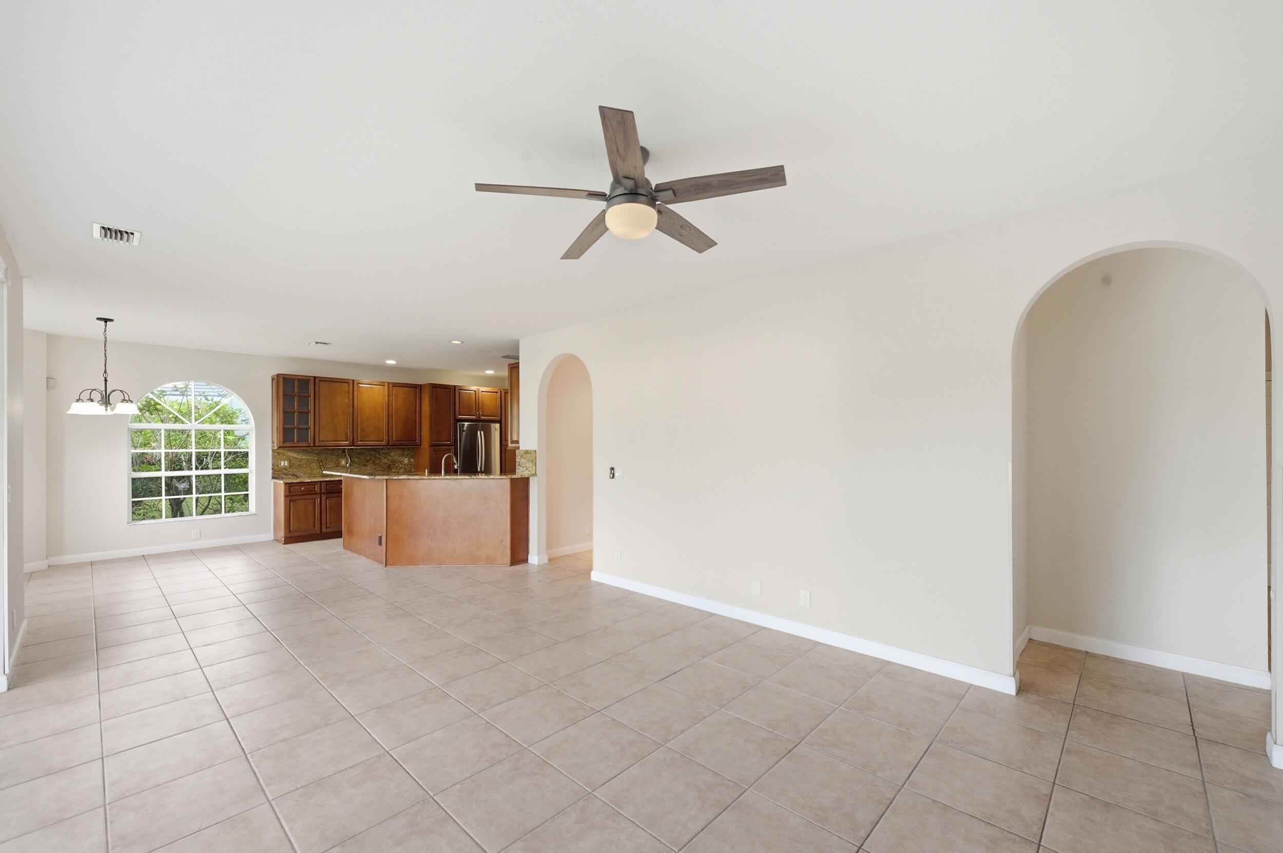 207 Banyanwood Point Jupiter, FL 33458 - Photo 6 of 47 Living