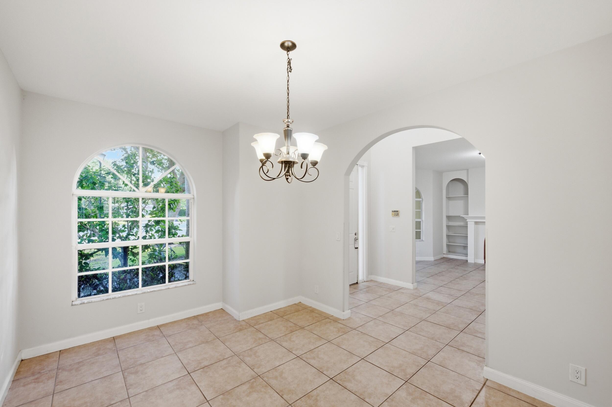 207 Banyanwood Point Jupiter, FL 33458 - Photo 8 of 47 Dining/Foyer
