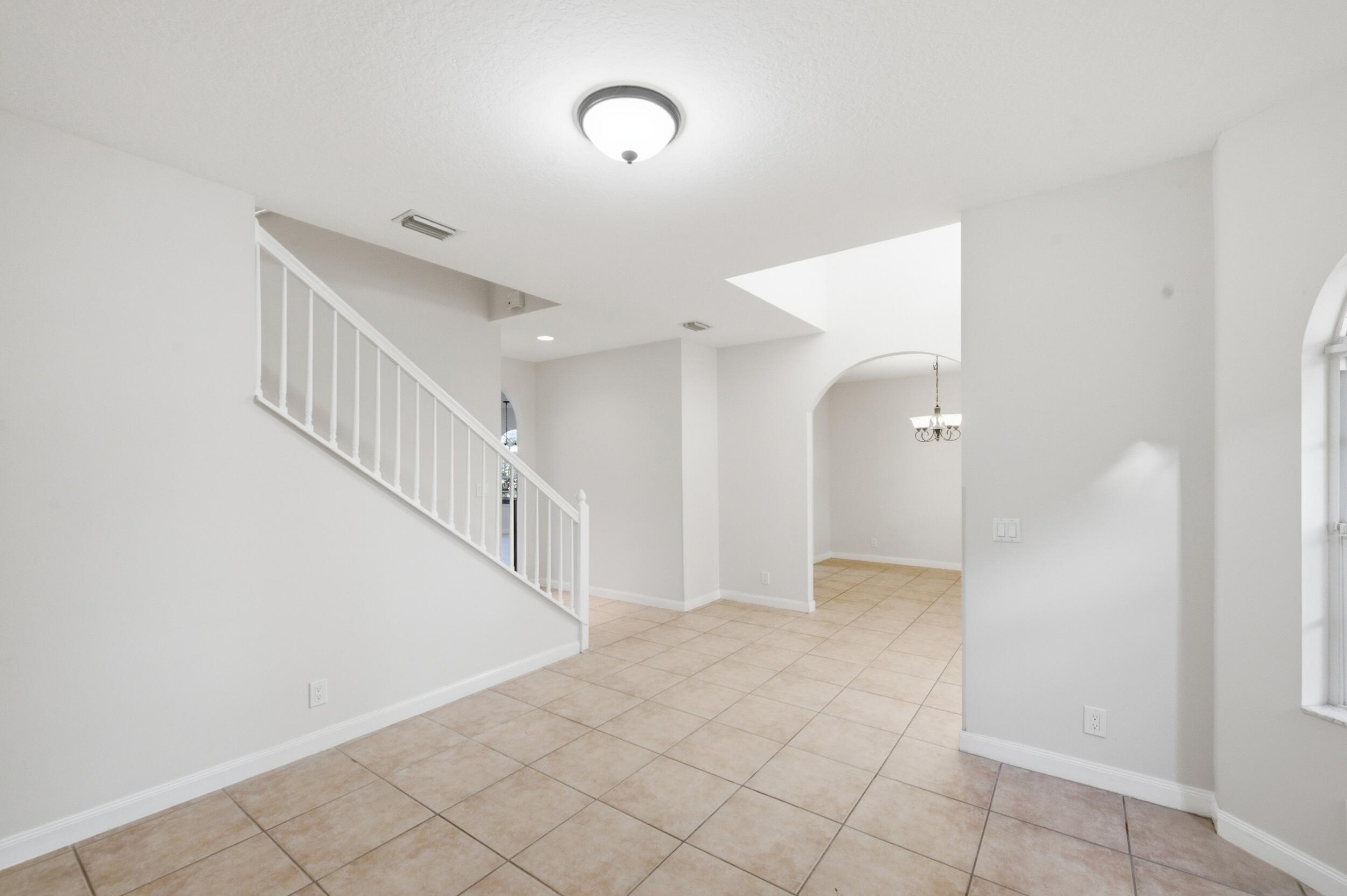 207 Banyanwood Point Jupiter, FL 33458 - Photo 9 of 47 Living