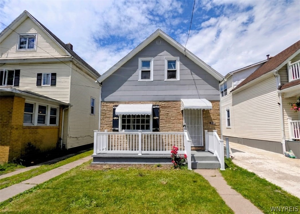 442 Goethe Street Buffalo, NY 14212 - Photo 1 of 24