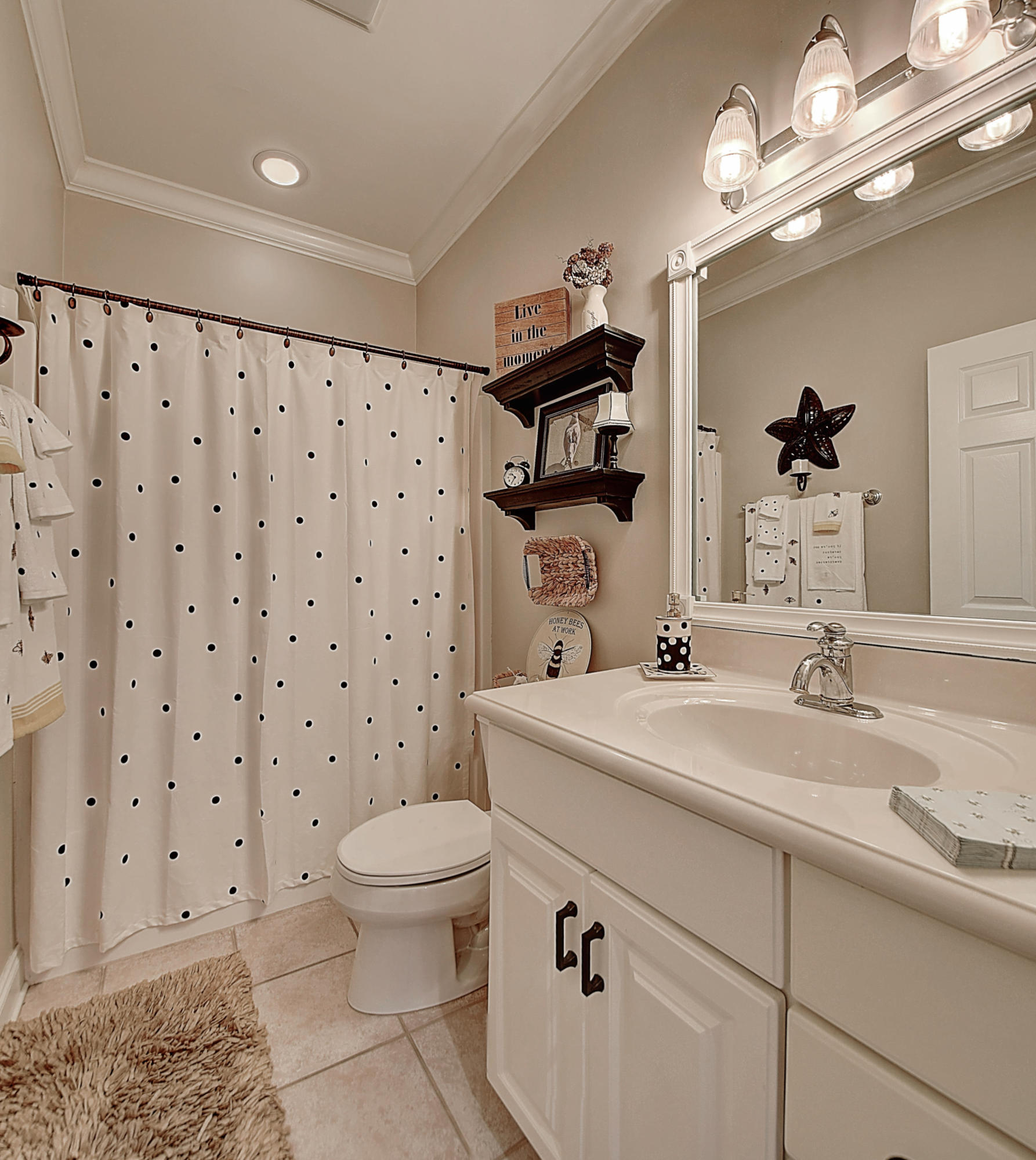 8 Hunters Ridge Road Johnson City, TN 37604 - Photo 32 of 48 DSC_0569_70_71_72_stitch