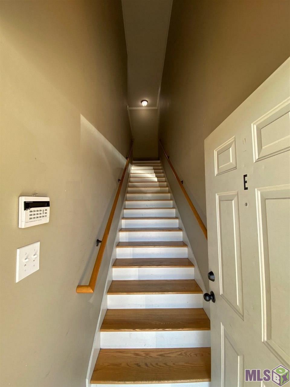 818 Meadow Bend Drive, Unit E Baton Rouge, LA 70820 - Photo 3 of 18