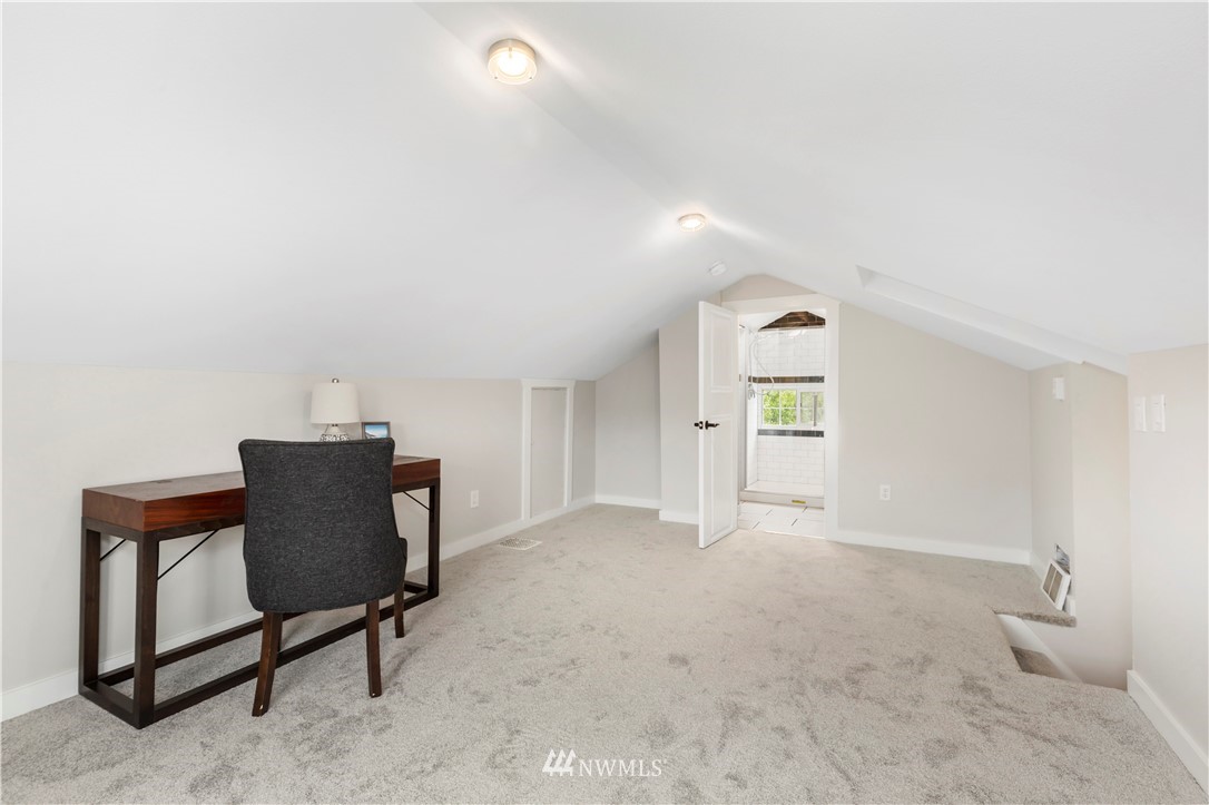 817 North 3rd Street Renton, WA 98057 - Photo 18 of 30