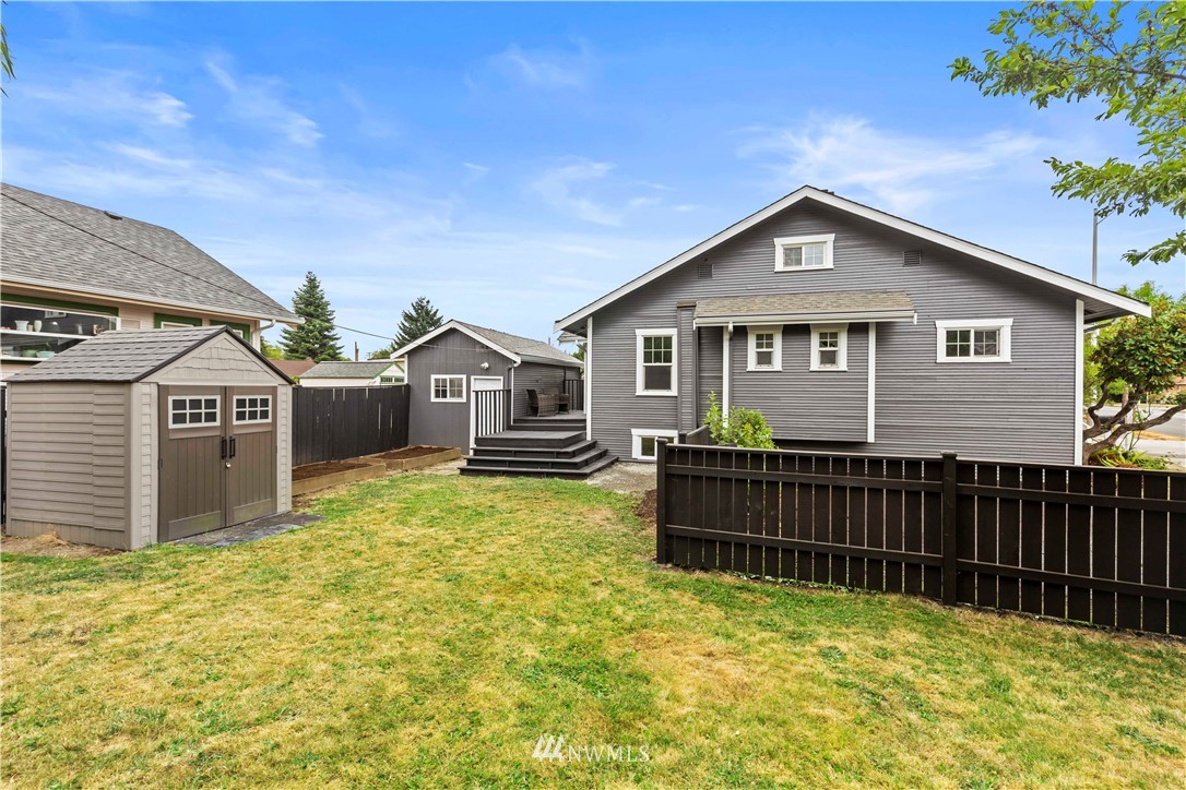 817 North 3rd Street Renton, WA 98057 - Photo 25 of 30