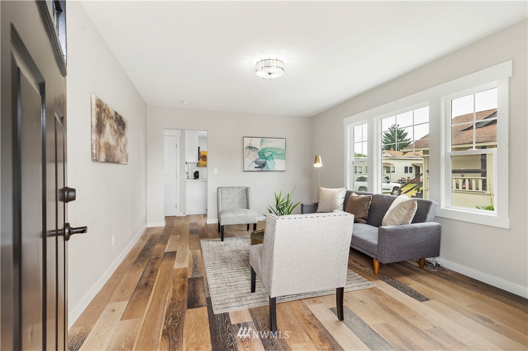 817 North 3rd Street Renton, WA 98057 - Photo 4 of 30