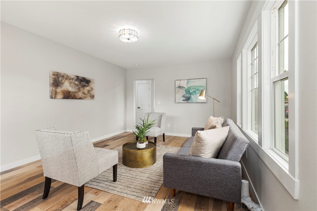817 North 3rd Street Renton, WA 98057 - Photo 6 of 30