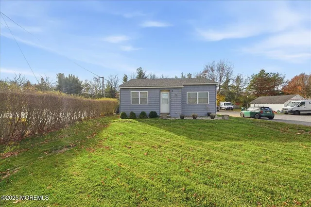 $2,650 | 674 Park Avenue, Freehold, NJ 07728