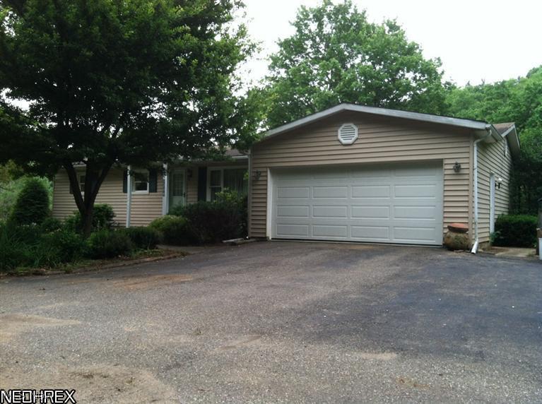 1200 True Road Southeast Dennison, OH 44621 - Photo 2 of 21