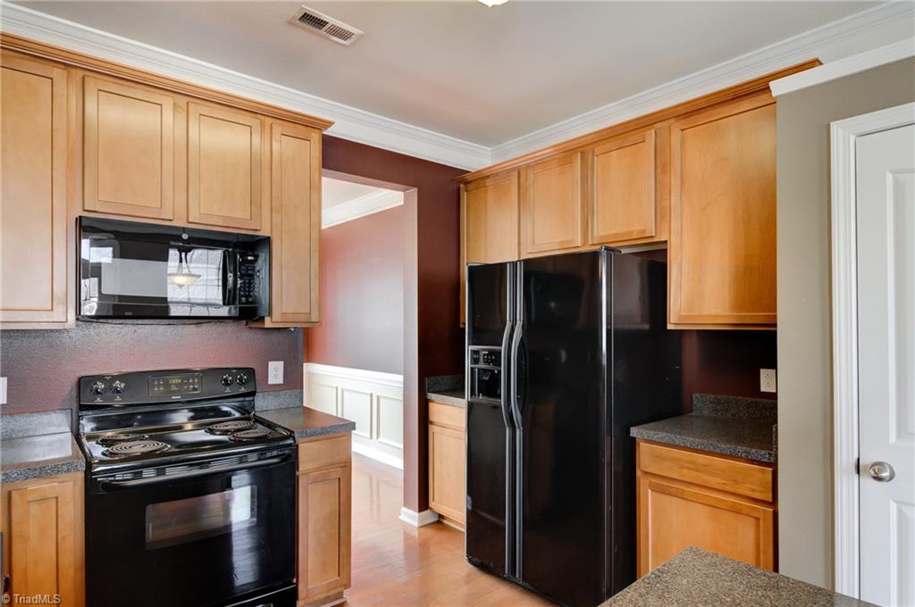 882 Hedgepath Terrace High Point, NC 27265 - Photo 12 of 30 Gallery Image 12
