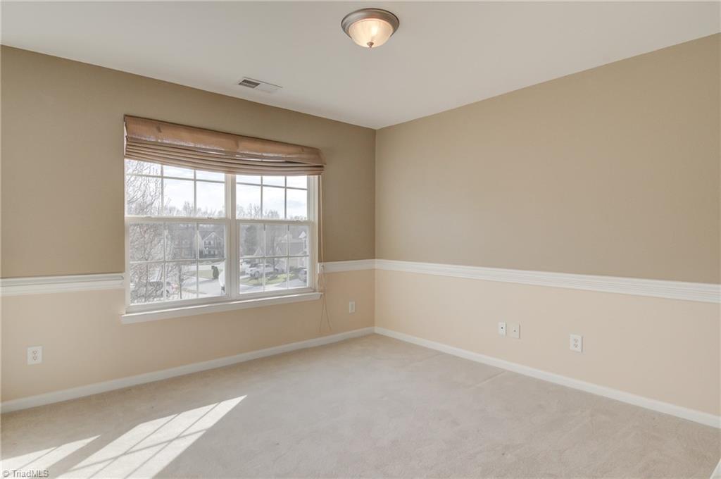 882 Hedgepath Terrace High Point, NC 27265 - Photo 19 of 30 Gallery Image 19